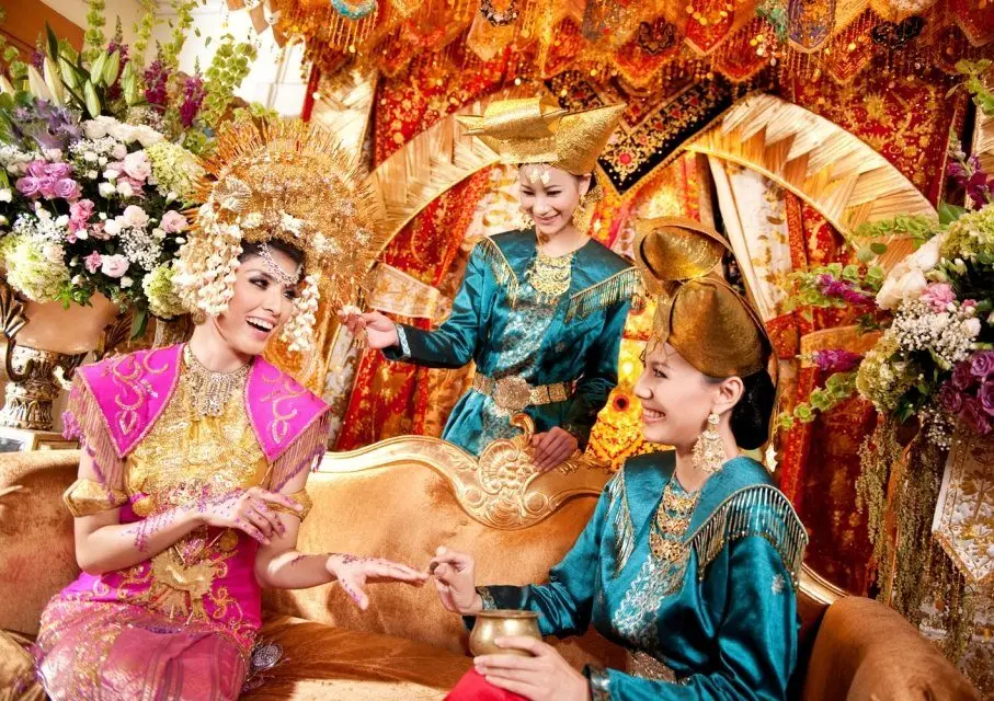 MENGHAYATI MAKNA MALAM BAINAI DALAM PERKAHWINAN TRADISIONAL
