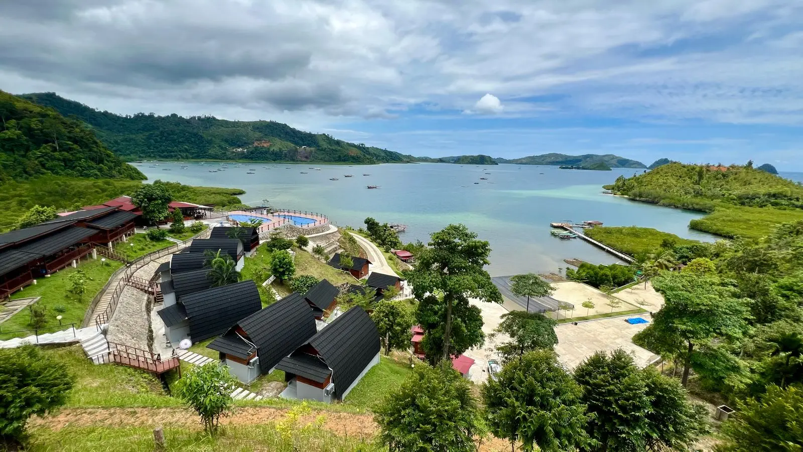 PULAU MANDEH, TEMPAT YANG BUAT KAMERA PUN PENING NAK TANGKAP CANTIK DIA