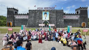 Pemandu pelancong ground pakej Padang Bukittinggi