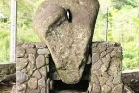 SEJARAH BATU BATIKAM DAN NILAI PERDAMAIAN DALAM MASYARAKAT MINANGKABAU