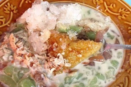 ES CINDUA LANGKOK, MINUMAN SEGAR MINANG YANG DIAM-DIAM BUAT ORANG KETAGIH