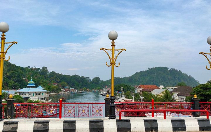 Jembatan siti nurbaya