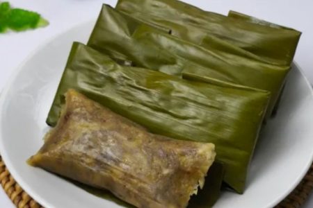 LAPEK PISANG : JAJANAN TRADISIONAL MINANGKABAU YANG SEDERHANA TAPI MENGGODA