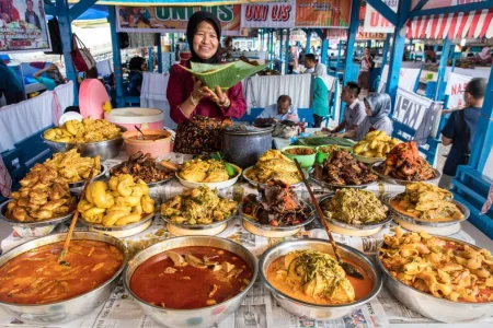 NASI KAPAU VS NASI PADANG: SERUPA TAPI TAK SAMA, APA BEZANYA SEBENARNYA?