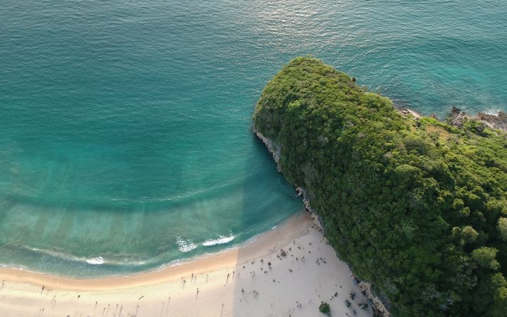 Pantai-Lampuuk-tampak-dari-atas-Fajri