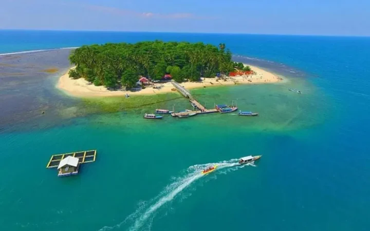 Pulau-Angso-Duo-di-Kota-Pariaman-3603586175