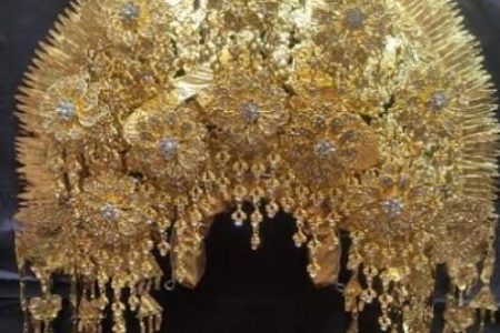 DI BALIK KILAU EMAS TU, ADA CERITA TENTANG SUNTIANG MINANGKABAU