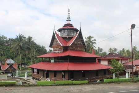 SURAU : Tempat Berkumpul Orang Kampung