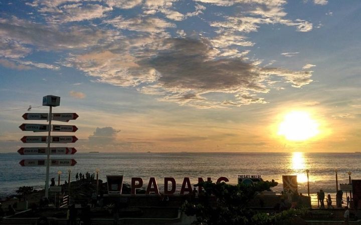 Sunset-di-padang