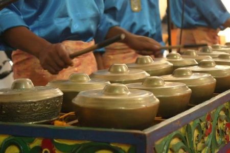 TALEMPONG : IRAMA TRADISI YANG MENGHIDUPKAN WARISAN BUDAYA