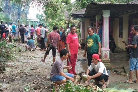 Budaya Gotong Royong dalam Masyarakat Minangkabau